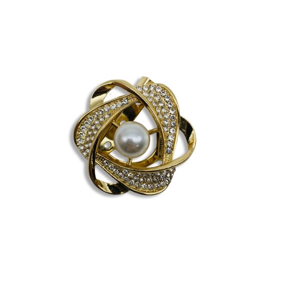 Round pearl brooch